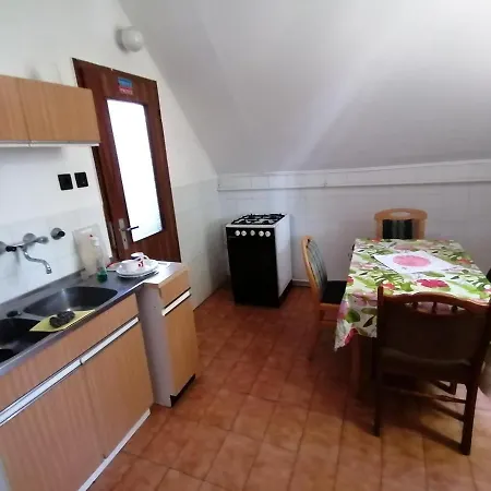 Malomtavi Vendeghaz Apartment