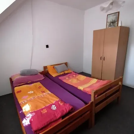 Malomtavi Vendeghaz Apartment Tapolca