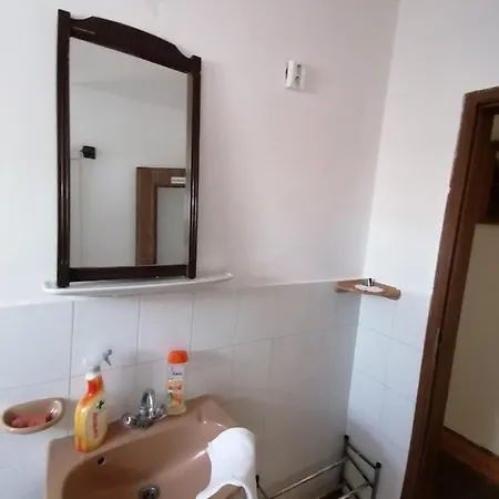 Malomtavi Vendeghaz شقة *