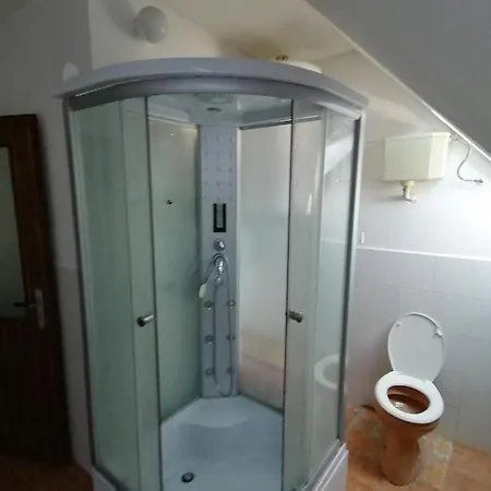 Malomtavi Vendeghaz Apartment