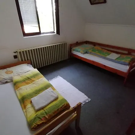Malomtavi Vendeghaz Lägenhet Tapolca