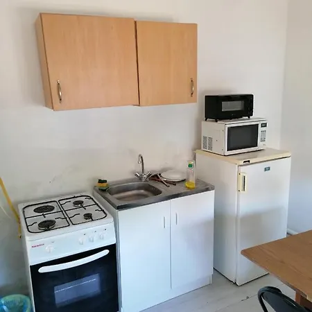 Malomtavi Vendeghaz *