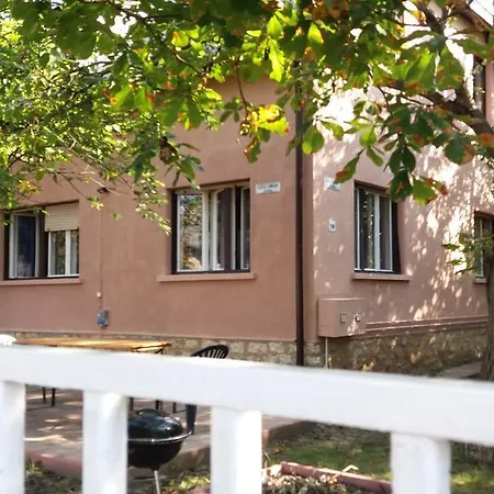 Tapolcai Kedvezoe Aras Malomtavi Vendeghaz *