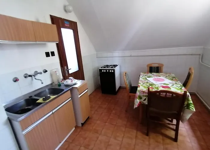 Malomtavi Vendeghaz Apartment