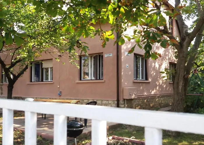 Malomtavi Vendeghaz *